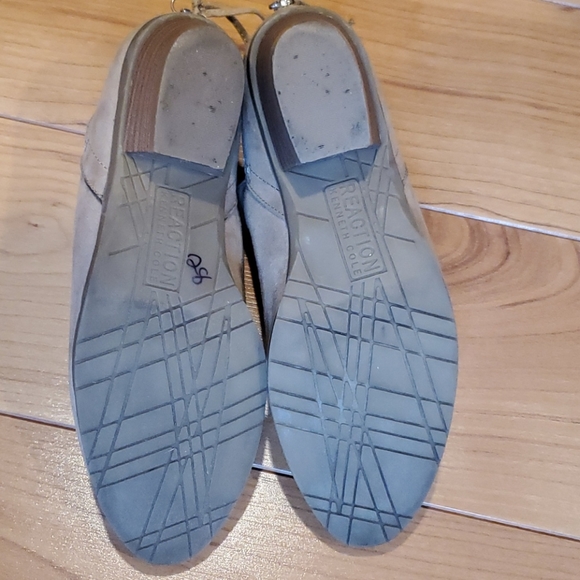 Kenneth Cole Reaction Women's Side Skip Bo… - Picture 6 of 6